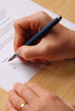 Активисты предлагают писать жалобы на Пшонку