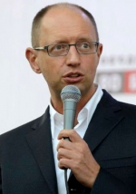 Арсений Яценюк рассчитывает, что сегодня создадут комиссию для изменений Конституции