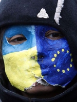 Евромитингующие снова пришли к членам правительства (фото)