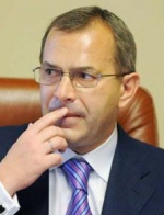 Клюев уверяет, что чрезвычайное положение в Украине не будет введено