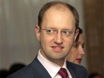 Яценюк заявляет, что "Беркут" побил депутатов