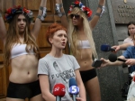 МИД не будет заступаться за лидера FEMEN, чтобы избежать скандала с Россией