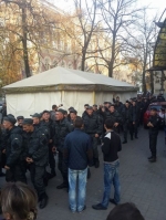 Нацгвардейцы пришли к Порошенко требовать демобилизации (фото)