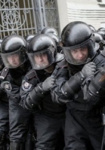 Милиция будет действовать жестко, если митингующие не освободят захваченные админздания