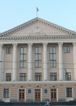 Городской совет Запорожья обстреляли