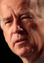 Вице-президент США Джо Байден призвал украинского главу к немедленному прекращению эскалации конфликта