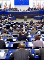 Европарламент принял резолюцию о санкциях против украинских чиновников и олигархов