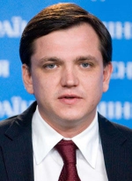 Омбудсмен Павленко осудил насильство против демонстрантов и ушел из Администрации Президента