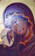 В Украине и России начали плакать иконы ( ФОТО )