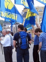 У Захарченко хотят, чтобы прокуратура разобралась с хулиганством "свободовцев" (фото)