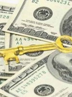 Порошенко ветировал мораторий на взыскание имущества за валютные кредиты