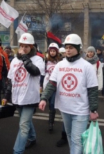 За сутки помощь медиков потребовалась 42 активистам