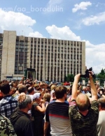 "Уйдите все!": В Донецке люди пришли к боевикам с антивоенным митингом (ФОТО, ВИДЕО)