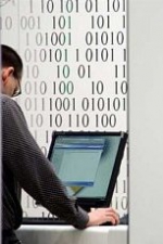 Разработчик рассказал, что Госреестры может взломать кто угодно