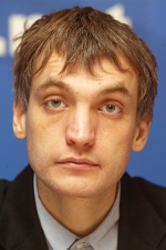 Неизвестные обстреляли дом умершего правозащитника