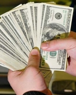 Во время обысков у чиновников ДФС изъяли почти 10 миллионов