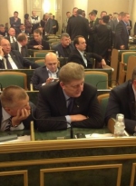 Депутаты из фракции Партии регионов тайно собираются в субботу на заседание