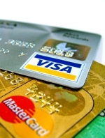 Нацбанк запретил снятие валюты с платежных карт