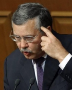 Гриценко призвал владельцев легального оружия выйти на защиту Майдана