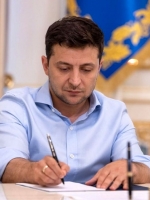 Зеленский ввел санкции против новых владельцев телеканала ОПЗЖ