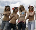 Активистки Femen будут охотиться на милицию и СБУ