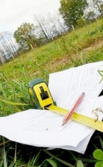 Порошенко подписал закон, который продлевает мораторий на продажу сельхозземель еще на год