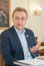 Во Львове из-за новой волны коронавируса усилят карантин
