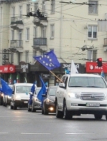 Водители организовали автопробег по городам Донецкой области в поддержку Евромайдана (видео)