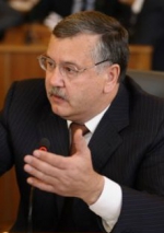 Гриценко собрался сдать мандат 28 января