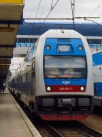 "Укрзализныця" реконструирует станции и платформы для Kyiv City Express