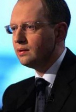 Яценюк заявил - штурма Майдана сегодня не будет