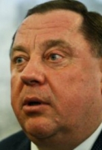 Скандальный экс-ректор Мельник пытается восстановиться в должности