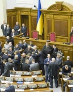 В "Батькивщине" говорят, что Конституция не предусматривает самороспуск Рады