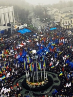"БЕРКУТОВЦЫ" БРУТАЛЬНО ЗАЧИСТИЛИ ЕВРОМАЙДАН (ФОТО, ВИДЕО)