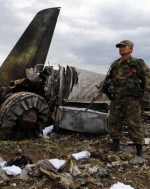 В сети появилось видео, отснятое сразу после падения малайзийского самолета (видео)