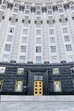 Кабмин допускает приватизацию до 50% акций "Нафтогаза", "Укрзализныци" и "Укрпочты"