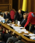 Оппозиция угрожает не участвовать в заседаниях Верховной Рады