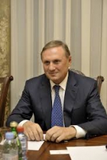 Ефремов объявил о переходе регионалов в оппозицию