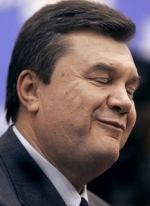 Человека, пугавшего покушением на Януковича, приговорили к 2 годам