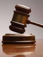 Скандальных судей отстранили от должностей