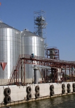 Украина и США подписали инвестсоглашение о строительстве зернового терминала в порту "Южный"