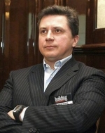 Суд арестовал недвижимость и банковский счет Азарова-младшего