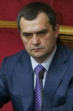 Захарченко запретил милиции применять силу в отношении участников мирных акций