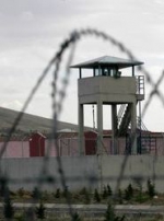 В Донецке из колонии сбежала сотня зключенных