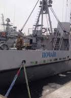 Российские снайперы обстреляли водолазное судно ВМС ВС Украины "Почаев" (фото)