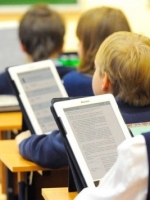 МОН объявило конкурс электронных учебников для школьников