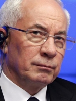 Азаров рассказал, на что потратили первый транш российского кредита