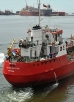 В Ливии арестовали экипаж танкера с украинцами