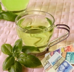 Кабмин за два дня почаевничает на четверть миллиона</a>