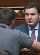 Парасюк и Бондарь подрались в Раде из-за "Правого сектора" (видео)